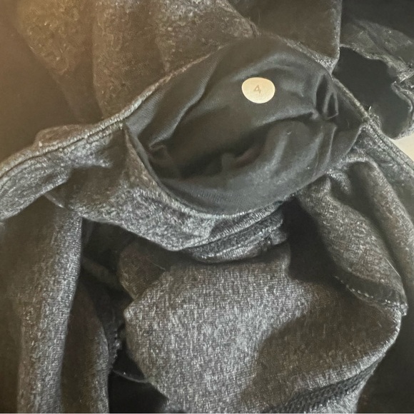 Lululemon Heather Gray Full Length Mid Rise Zip Ankle Legging Size 4 - Picture 10 of 11